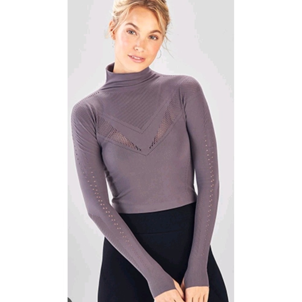 Fabletics Jules SculptKnit Long Sleeve Cropped Top Lavender S Breathable Mesh